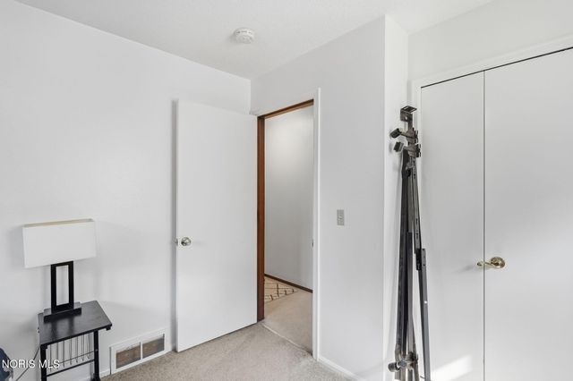 722 Meadow Springs Court, Maumee, OH 43537