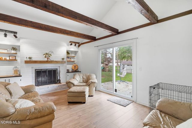 722 Meadow Springs Court, Maumee, OH 43537