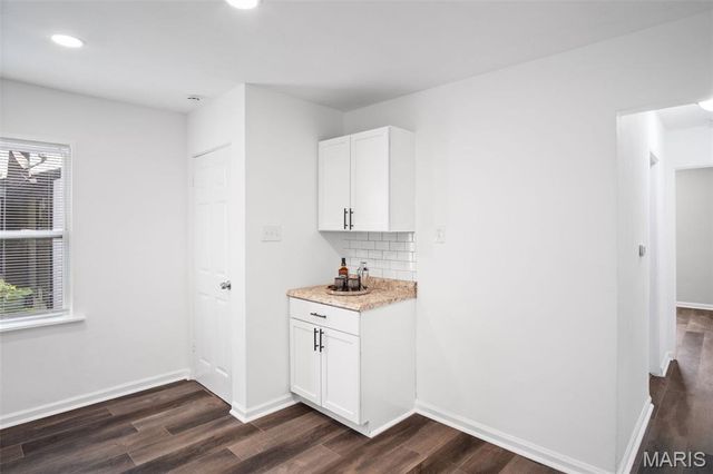 735 Dammert Avenue, Bella Villa, MO 63125
