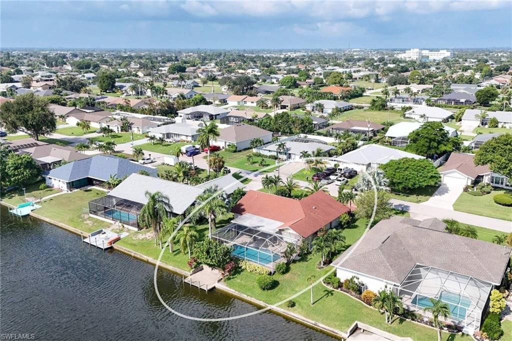 519 SE 20th CT, CAPE CORAL, FL 33990 — photo 3