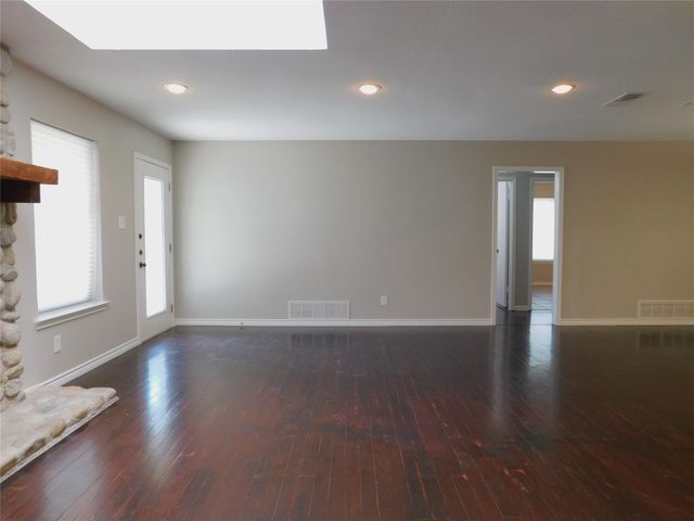 897 John George Lane, Sanger, TX 76266