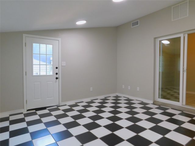 897 John George Lane, Sanger, TX 76266