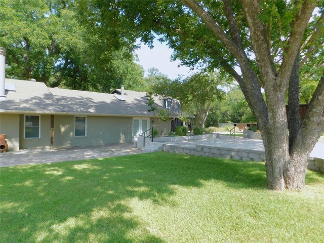 897 John George Lane, Sanger, TX 76266