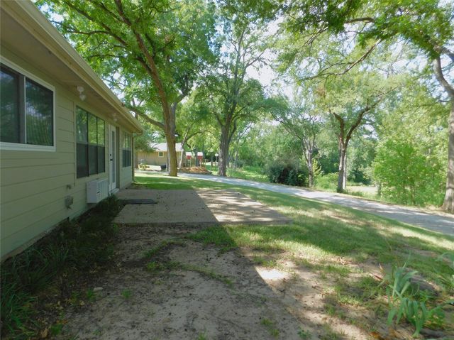 897 John George Lane, Sanger, TX 76266
