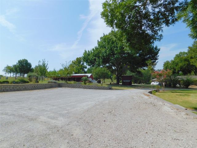 897 John George Lane, Sanger, TX 76266