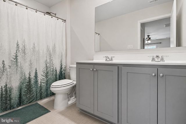 18049 JACKSON DR, Bowling Green, VA 22427