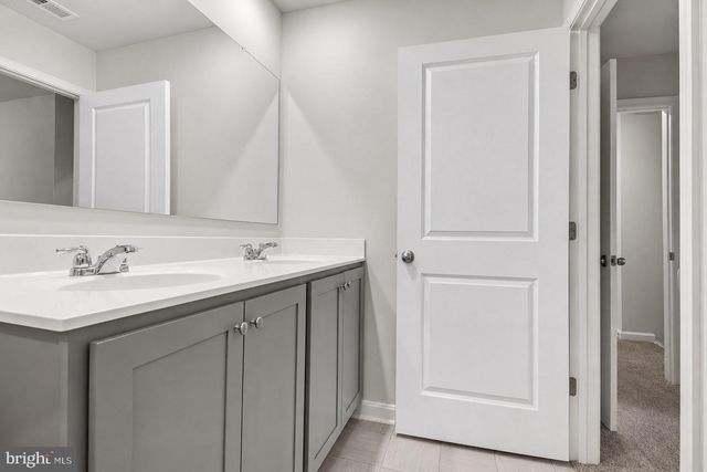18049 JACKSON DR, Bowling Green, VA 22427