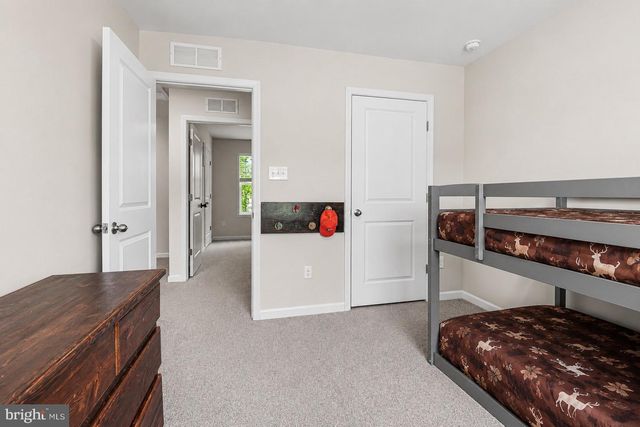18049 JACKSON DR, Bowling Green, VA 22427