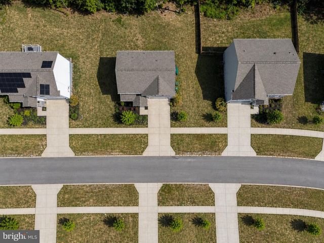 18049 JACKSON DR, Bowling Green, VA 22427