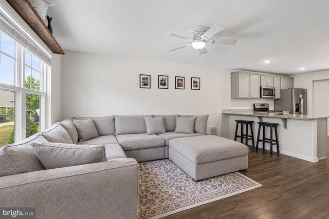 18049 JACKSON DR, Bowling Green, VA 22427