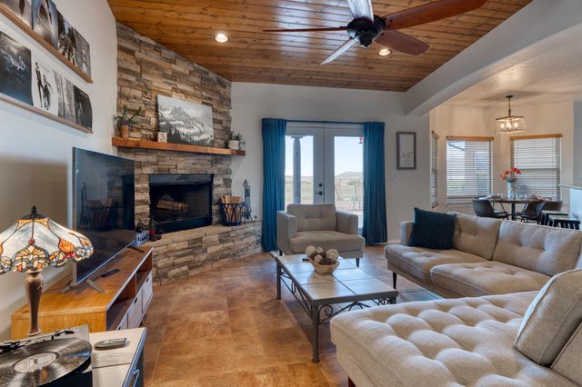 9 TROYA Court, Tijeras, NM 87059