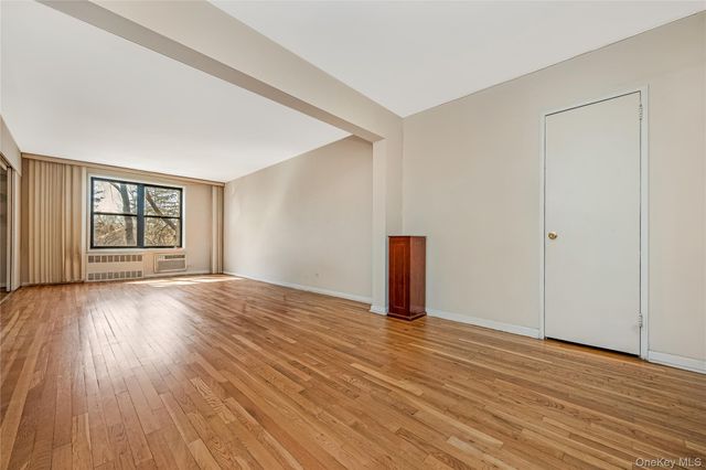 8035 Springfield Boulevard 3C, Bellerose Manor, NY 11427