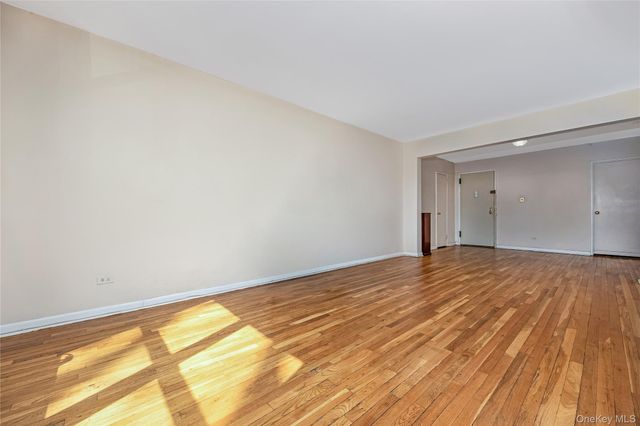 8035 Springfield Boulevard 3C, Bellerose Manor, NY 11427