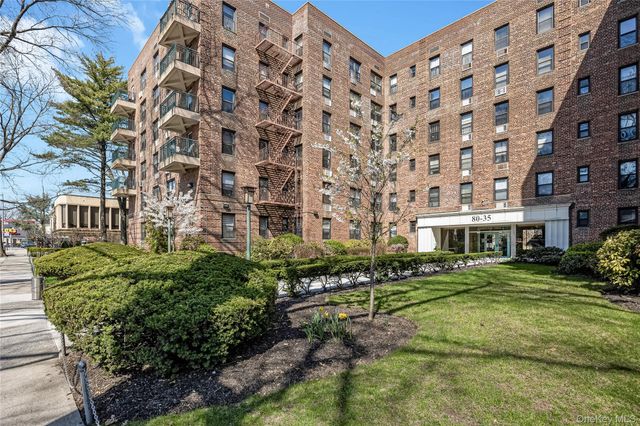 8035 Springfield Boulevard 3C, Bellerose Manor, NY 11427