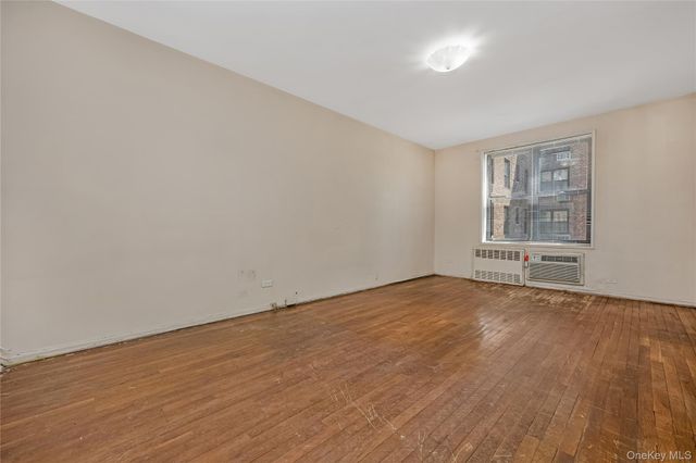 8035 Springfield Boulevard 3C, Bellerose Manor, NY 11427