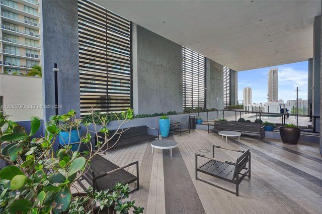 121 NE 34th Street 2705, Miami, FL 33137