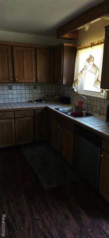 3816 Five Lakes Road, North Branch, MI 48461