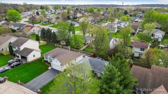 710 Redwood Court, Genoa, IL 60135