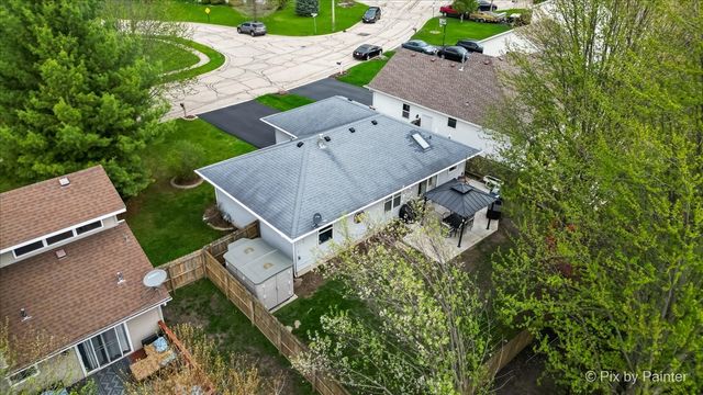 710 Redwood Court, Genoa, IL 60135