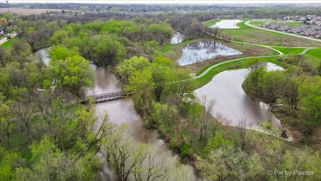 710 Redwood Court, Genoa, IL 60135