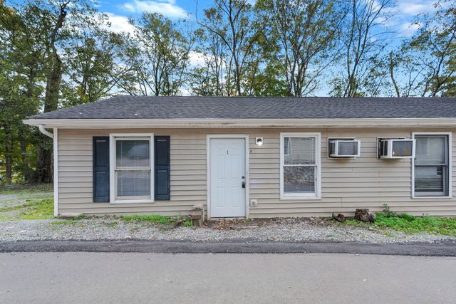 185 Oak St, Clarksville, TN 37042