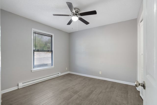 185 Oak St, Clarksville, TN 37042