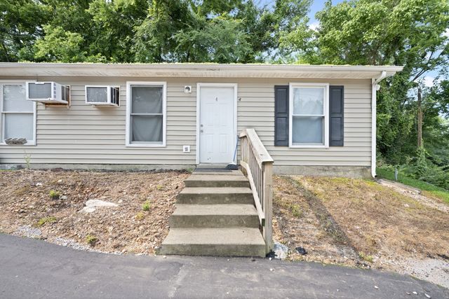 185 Oak St, Clarksville, TN 37042