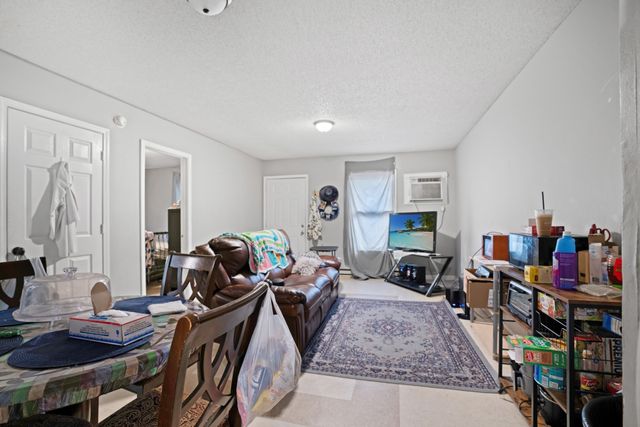 185 Oak St, Clarksville, TN 37042