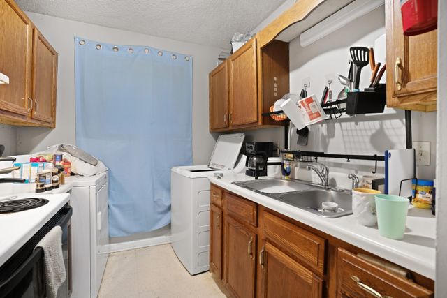 185 Oak St, Clarksville, TN 37042