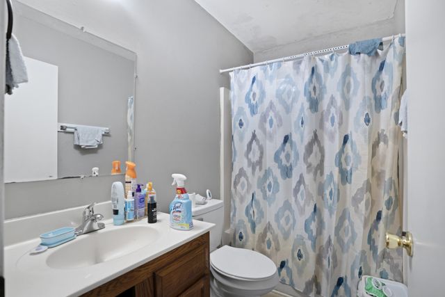 185 Oak St, Clarksville, TN 37042