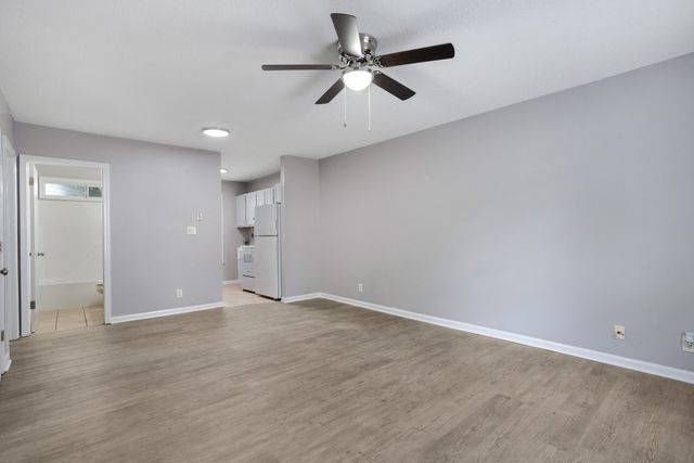 185 Oak St, Clarksville, TN 37042