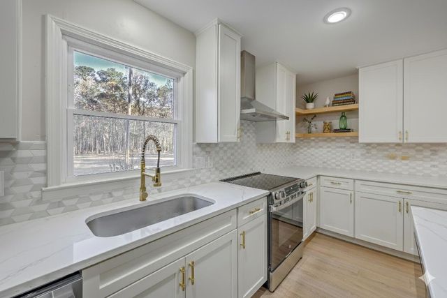 1282 Starline Drive, Summerville, SC 29486