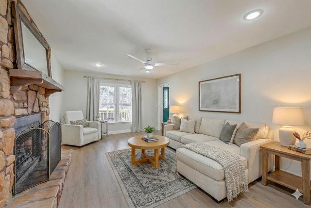 1282 Starline Drive, Summerville, SC 29486