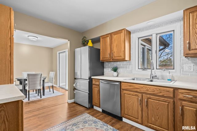 49 Bellerive Road, Springfield, IL 62704