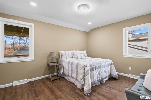 49 Bellerive Road, Springfield, IL 62704