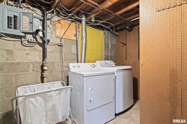 49 Bellerive Road, Springfield, IL 62704