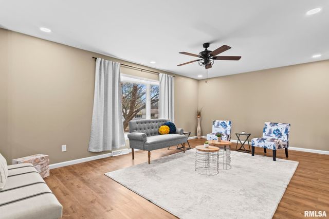 49 Bellerive Road, Springfield, IL 62704