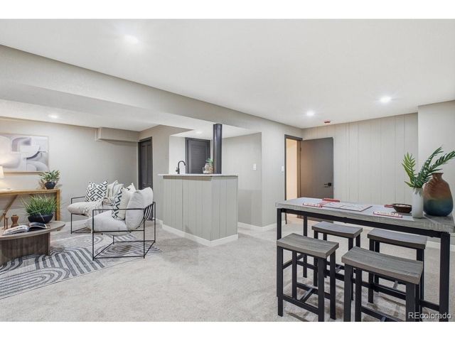 6416 Welch Ct, Arvada, CO 80004