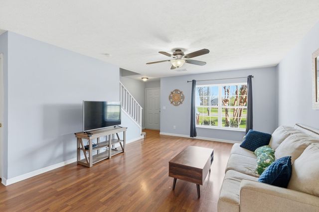 919 Seven Oaks Blvd, Smyrna, TN 37167
