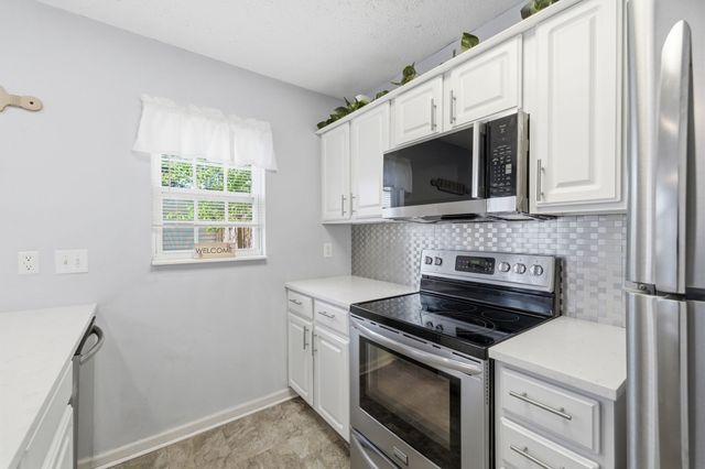 919 Seven Oaks Blvd, Smyrna, TN 37167