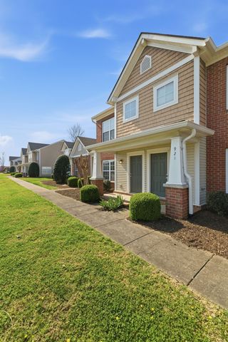 919 Seven Oaks Blvd, Smyrna, TN 37167