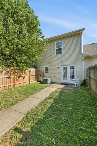 919 Seven Oaks Blvd, Smyrna, TN 37167