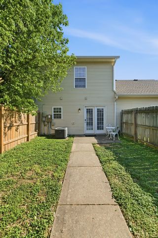 919 Seven Oaks Blvd, Smyrna, TN 37167