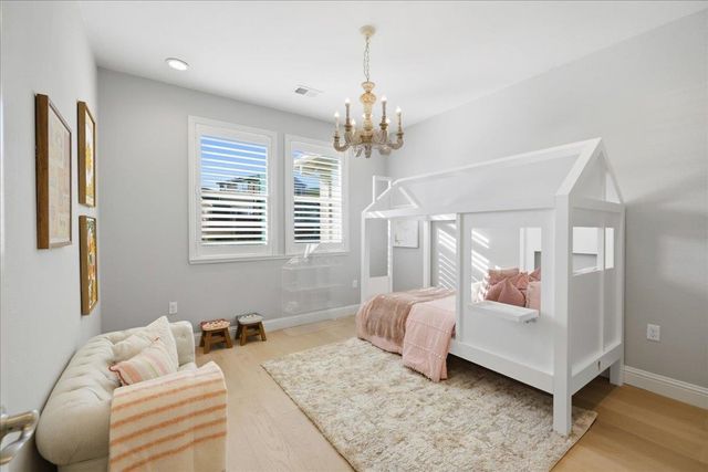 4293 4293 Oak Knoll Dr, Dublin, CA 94568