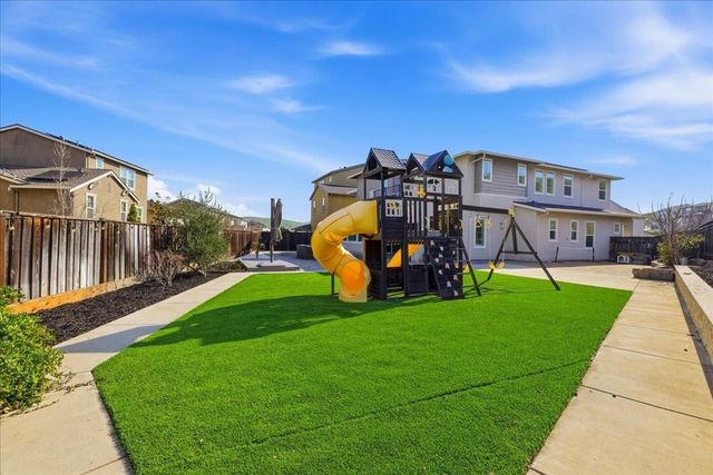 4293 4293 Oak Knoll Dr, Dublin, CA 94568