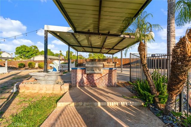 1520 Highridge, Riverside, CA 92506