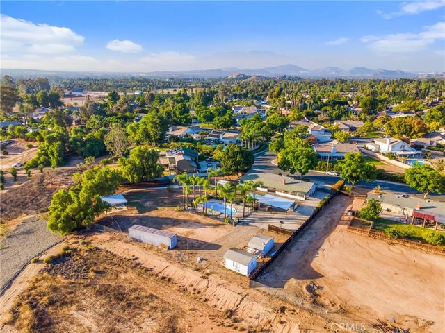 1520 Highridge, Riverside, CA 92506