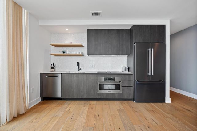 48 East Ave 2108, Austin, TX 78701