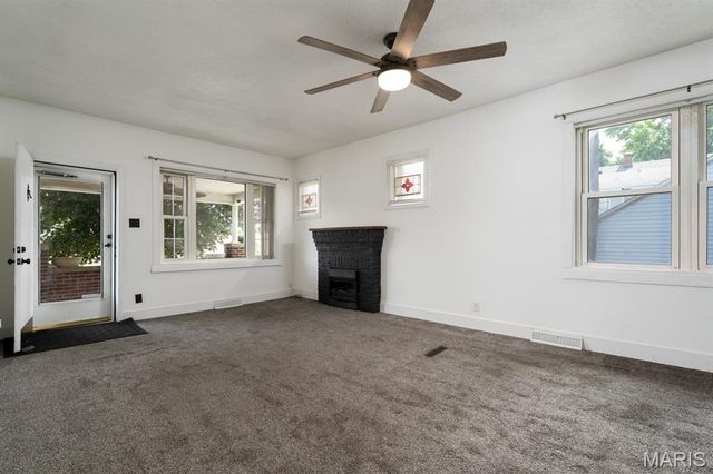100 W 3rd Street, Hartford, IL 62048