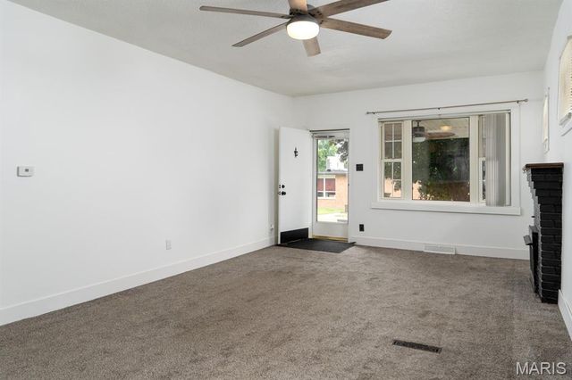 100 W 3rd Street, Hartford, IL 62048